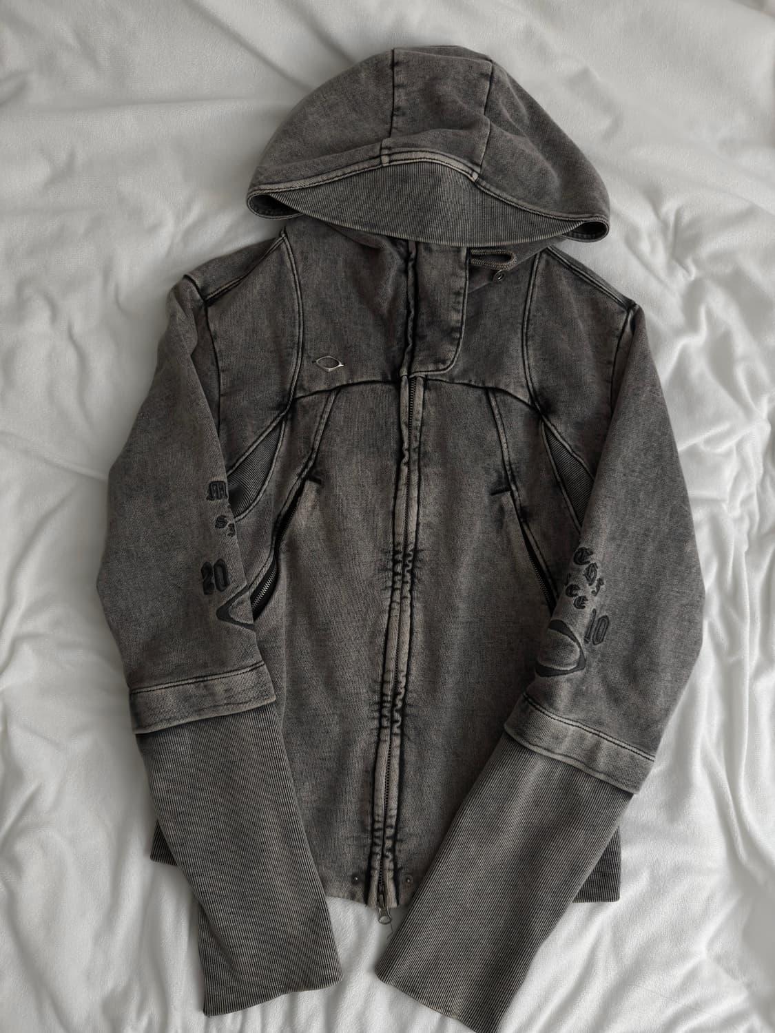 미스치프 컷 오프 후드 워시드 상품이미지1