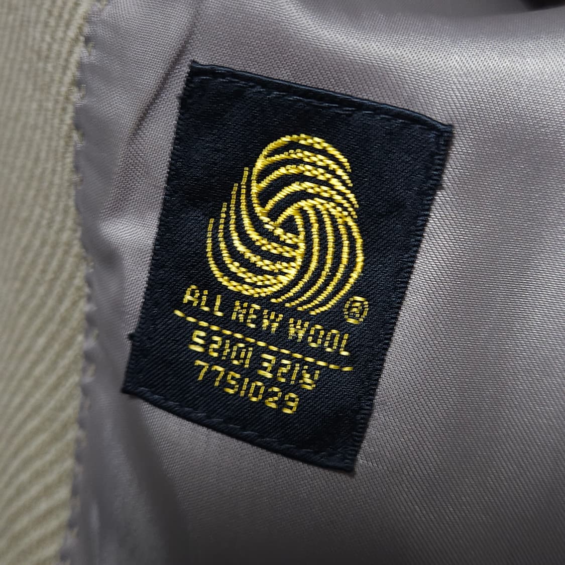 100 ) 정품 입생로랑 클래식 남성 롱코트 상품이미지8