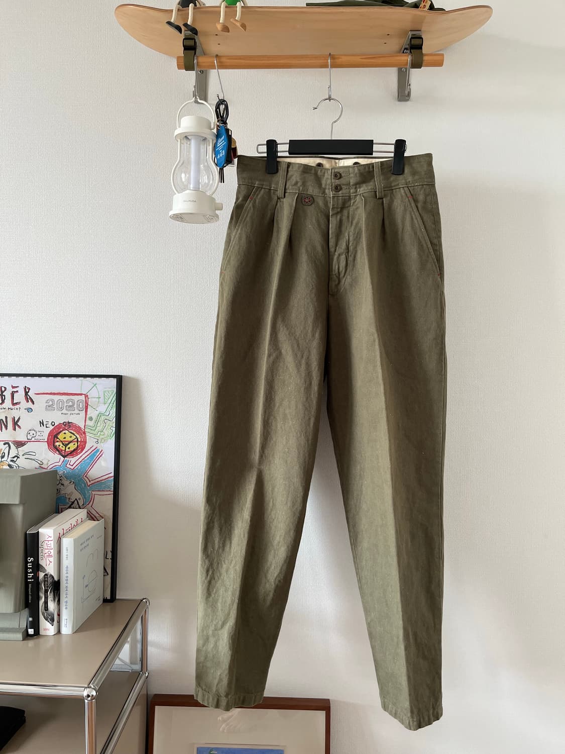 나이젤카본 올리브 팬츠 상품이미지1