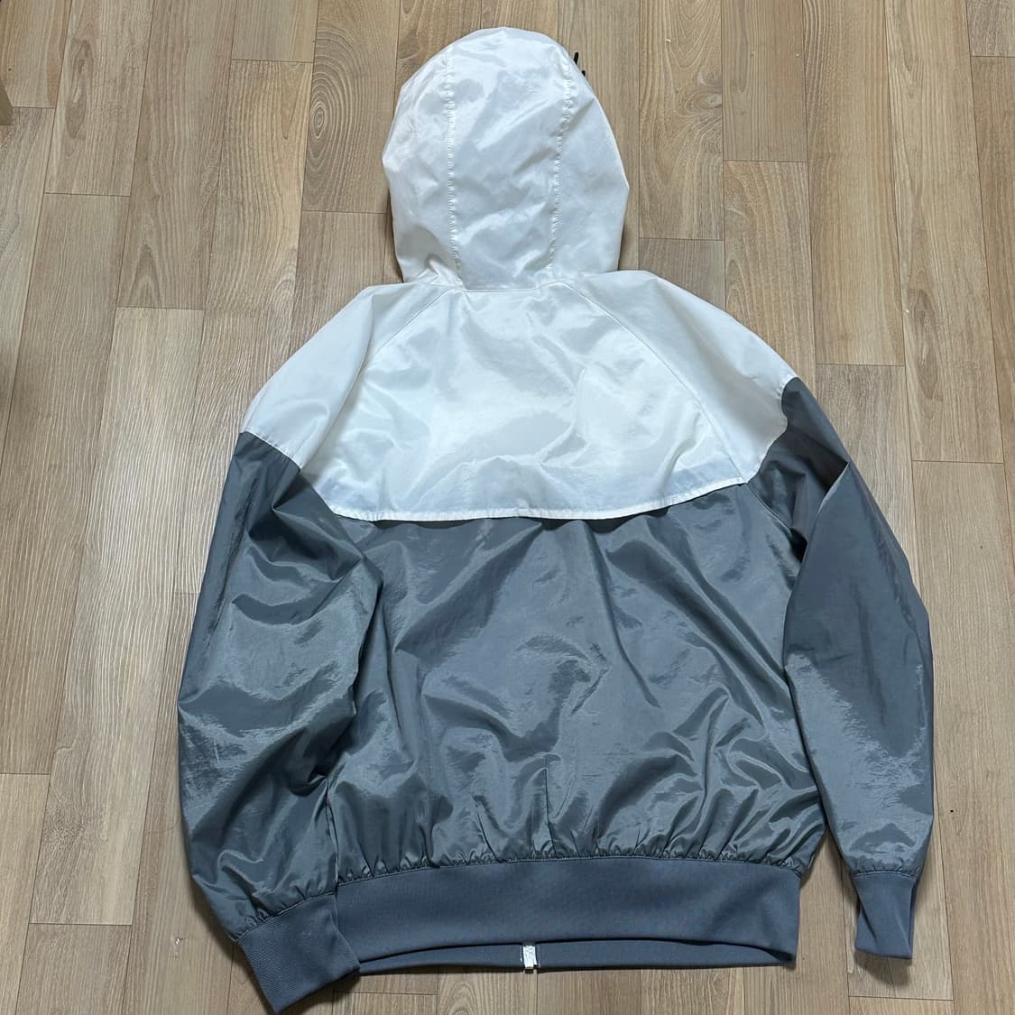 나이키 윈드러너 바람막이 L 상품이미지2