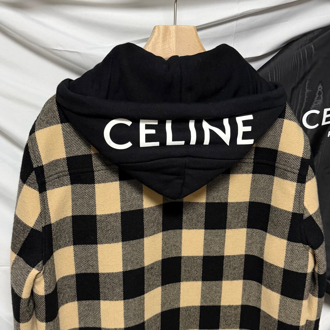 [S+급/50] 셀린느 체크 울 후드 오버셔츠 자켓 베이지 상품이미지2