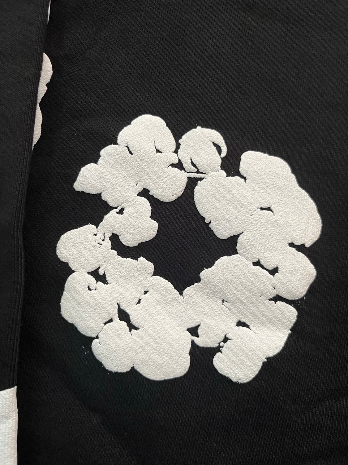 데님티어스 검은색 후드티 상품이미지3