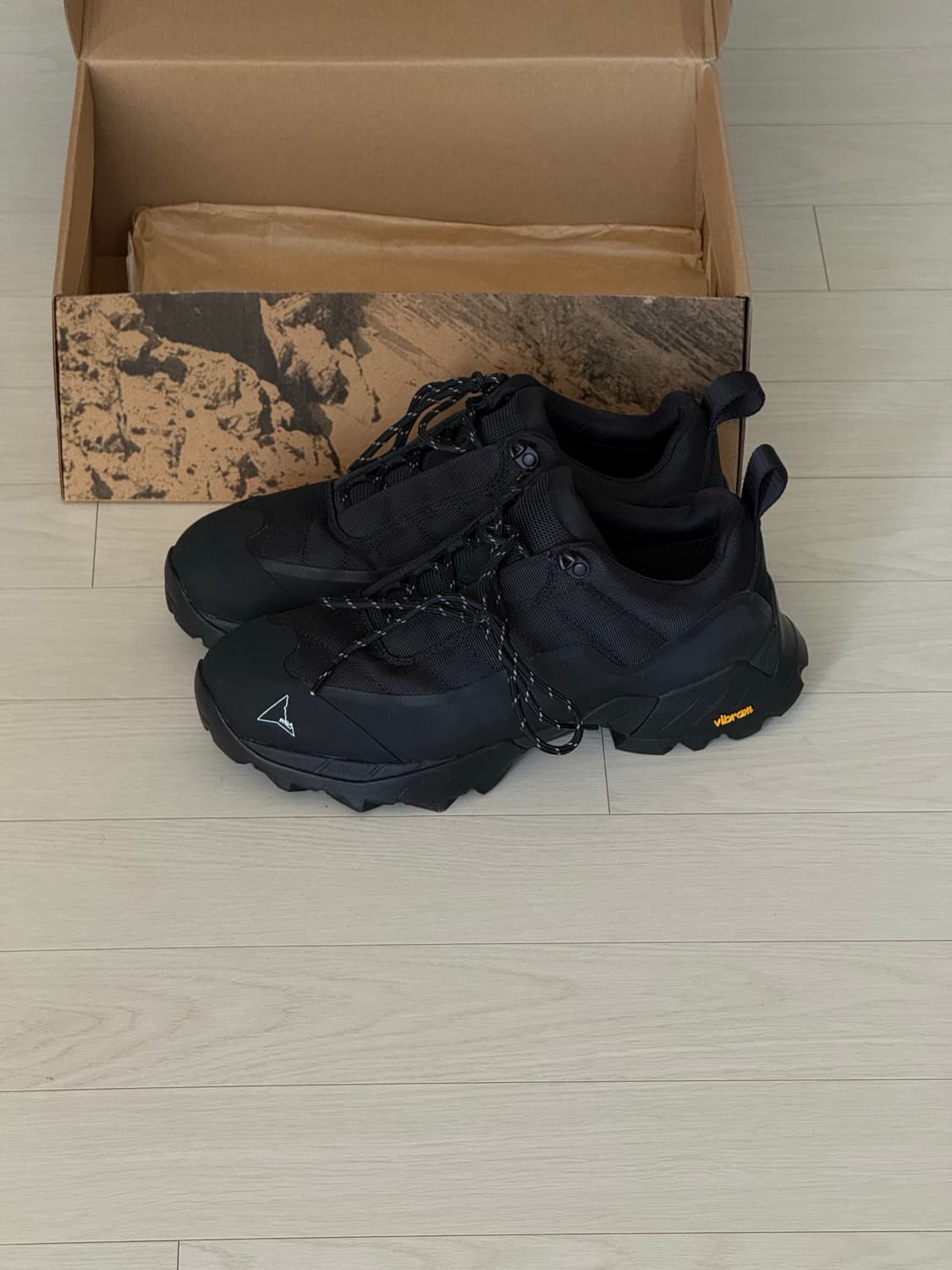 로아하이킹 카타리나 42size 블랙 상품이미지1