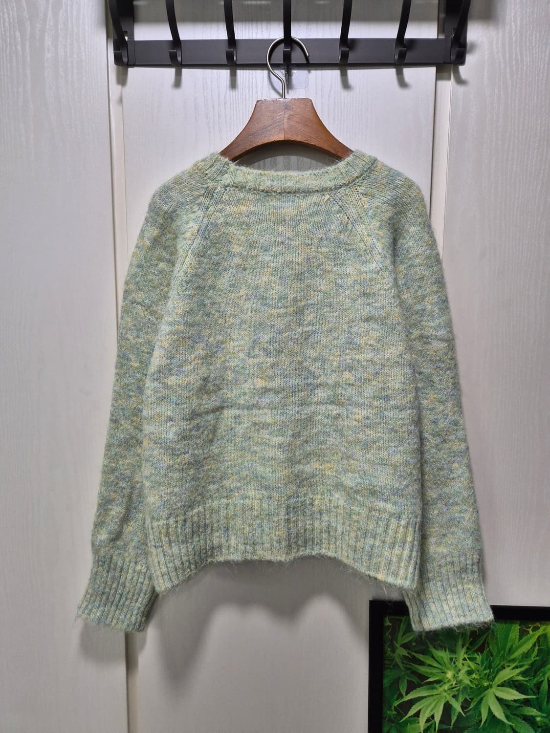 민트보카시 라운드넥 니트 상품이미지10