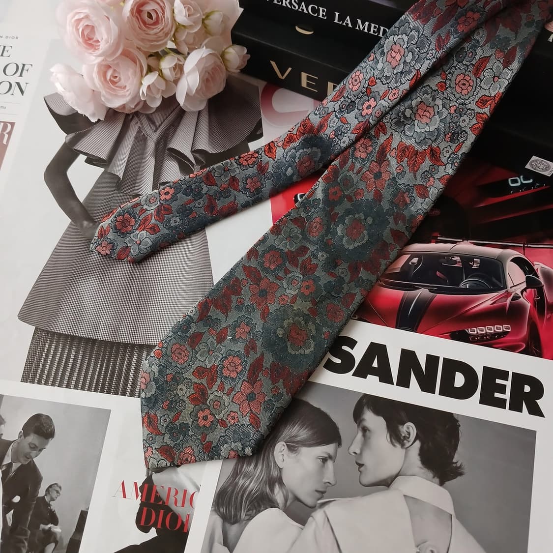 베르사체 실크 그레이 플라워 패턴 넥타이 9.1cm B등급 A19373
 상품이미지4