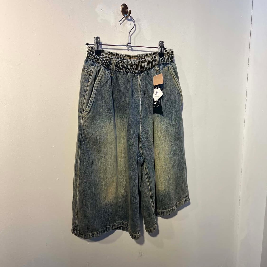 워싱 데님 반바지 상품이미지3
