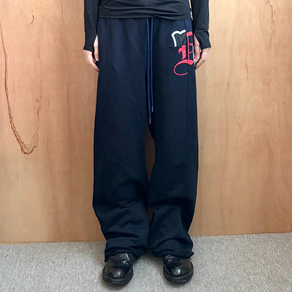 파세타즘 절개 스웨트 팬츠 상품이미지1