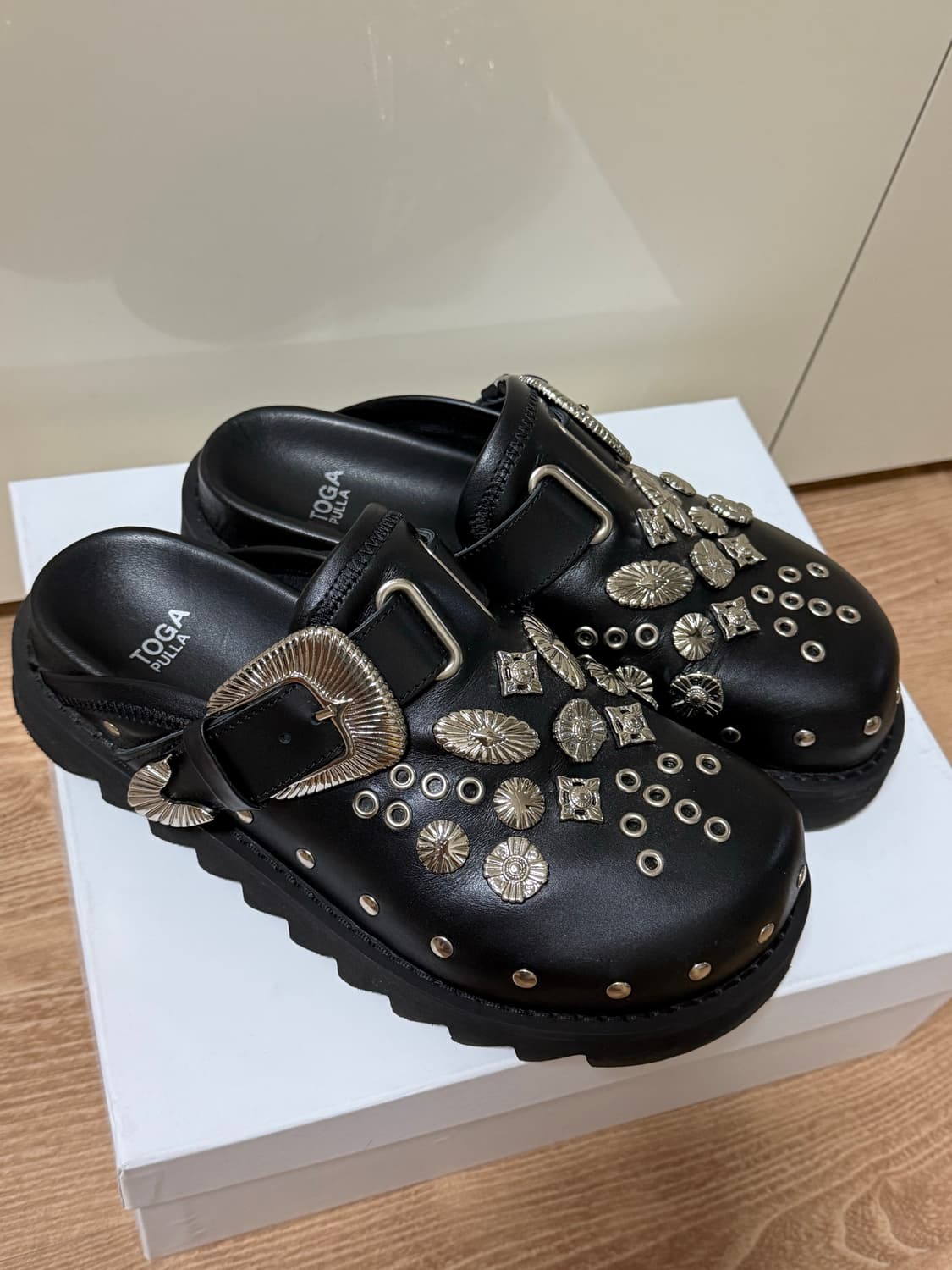 [38] 토가 풀라 레더 뮬 Toga Virilis  상품이미지2