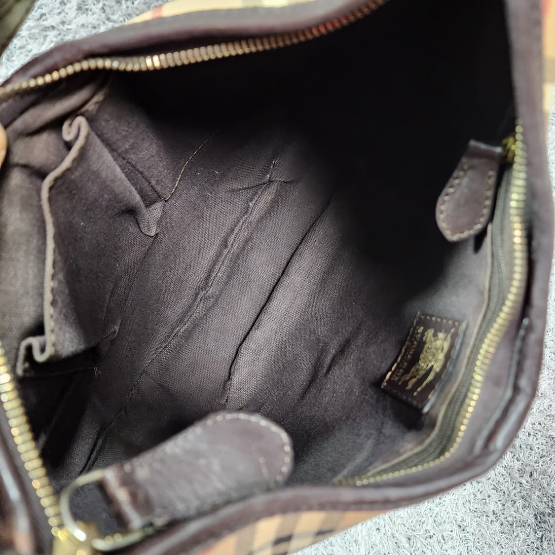 버버리 노바체크 호보백 숄더백 상품이미지9