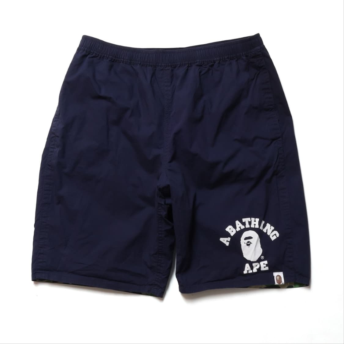 베이프 Bape Reversible Camo Shorts

 상품이미지5