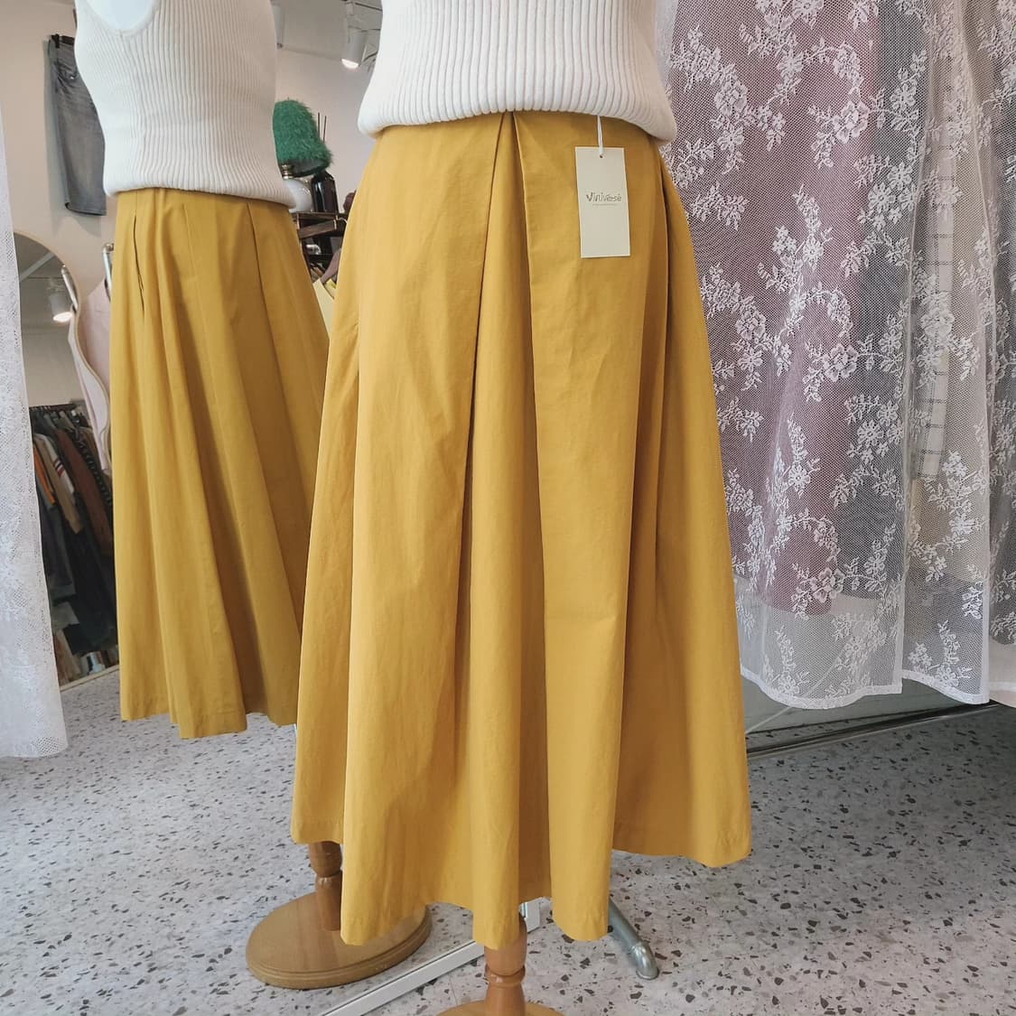 Milkfed 머스터드 핀턱 플레어 스커트 상품이미지9