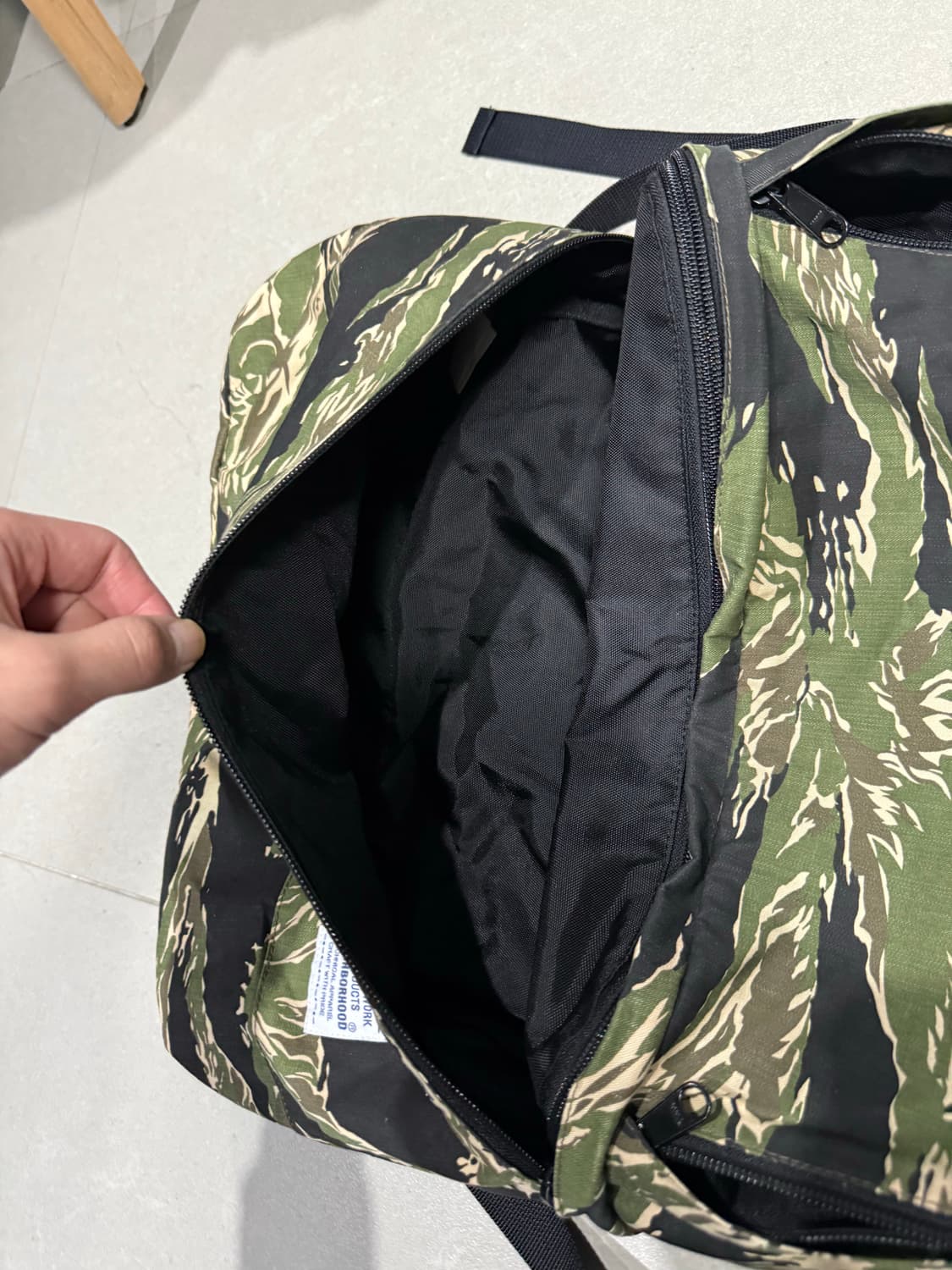 네이버후드 이중 수납 타이거 카모 백팩 가방 상품이미지4