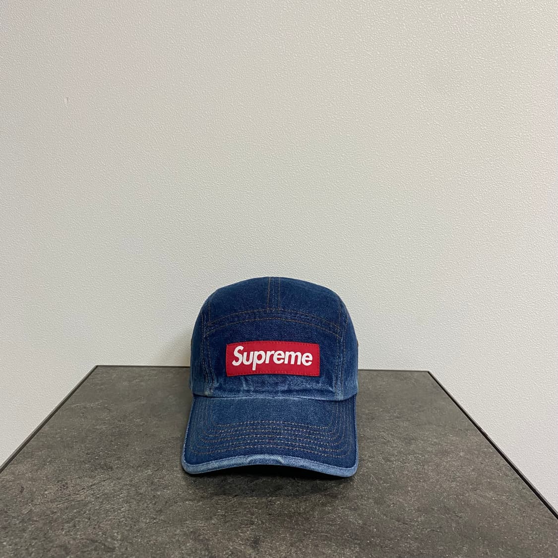 슈프림 22FW 워시드 데님 레드 박스로고 캠프캡 모자 상품이미지1