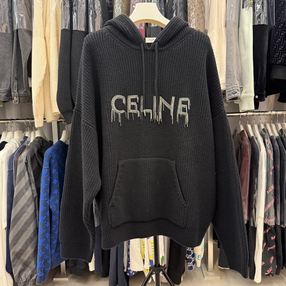 [리오브전포점] 셀린느 리브드 체인로고 니트 후드 상품이미지1