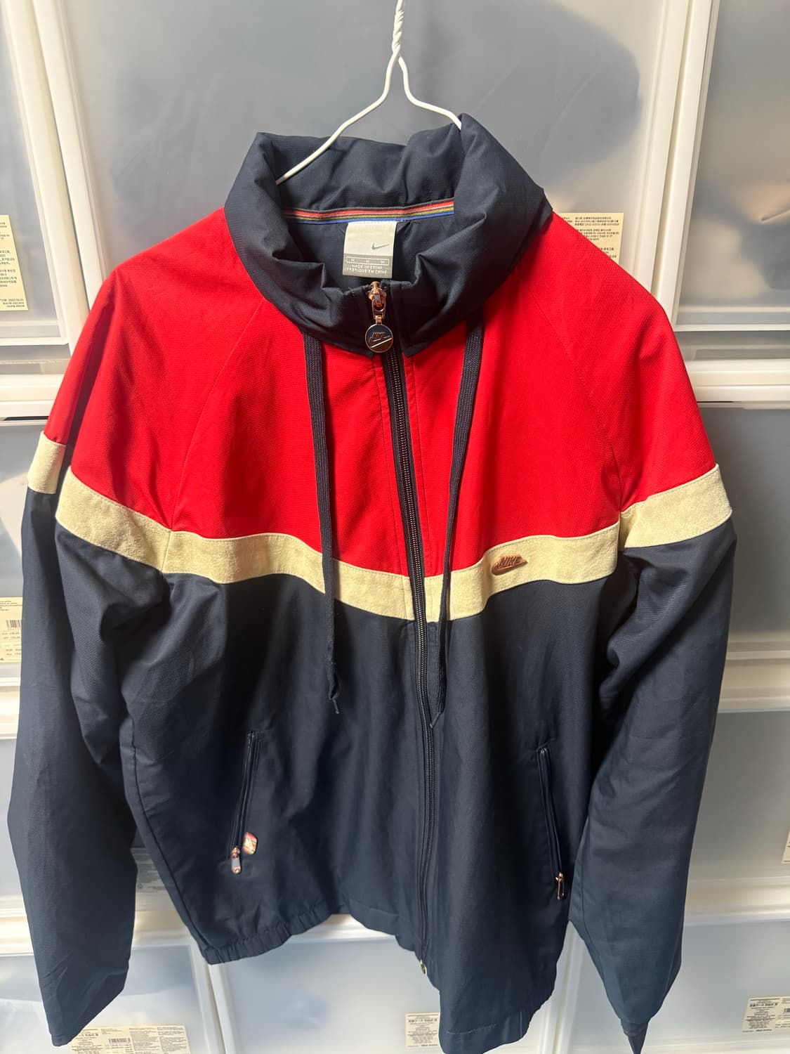 별이삼샵 나이키 바람막이 판매합니다 상품이미지1