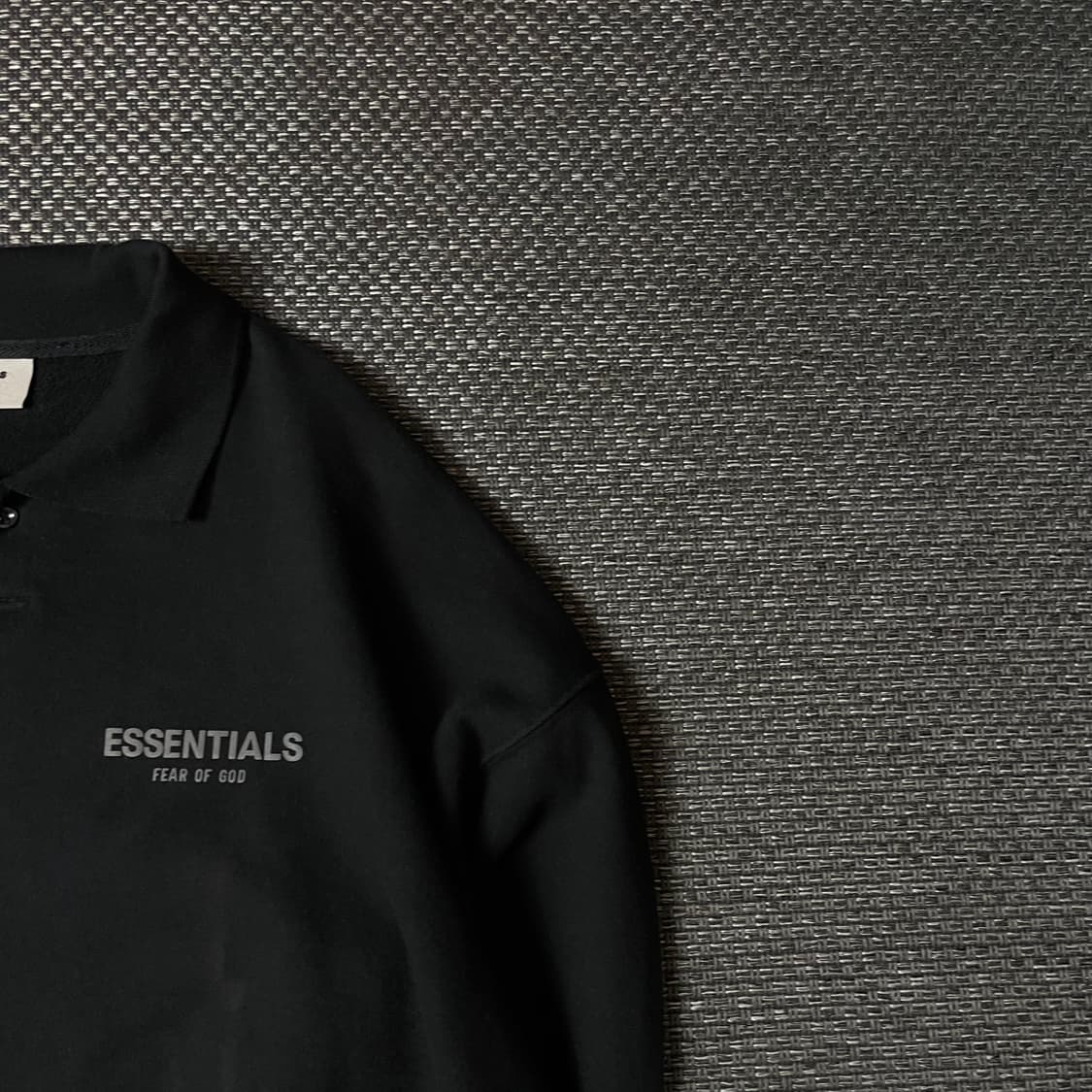 피어오브갓 에센셜 블랙 카라 맨투맨 상품이미지3