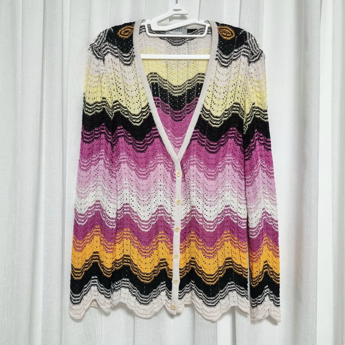 미쏘니 비스코스 니트 가디건 (55~66) 상태최상/하자없고 완전 깨끗 상품이미지1