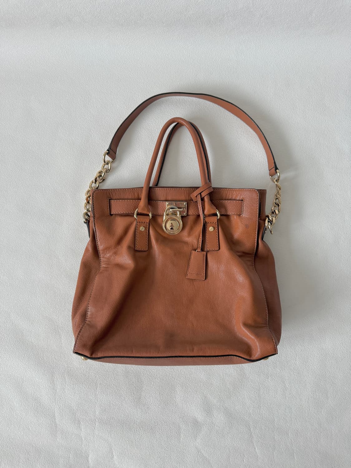 마이클코어스(MICHAEL KORS) 레더 토트 숄더백 상품이미지1