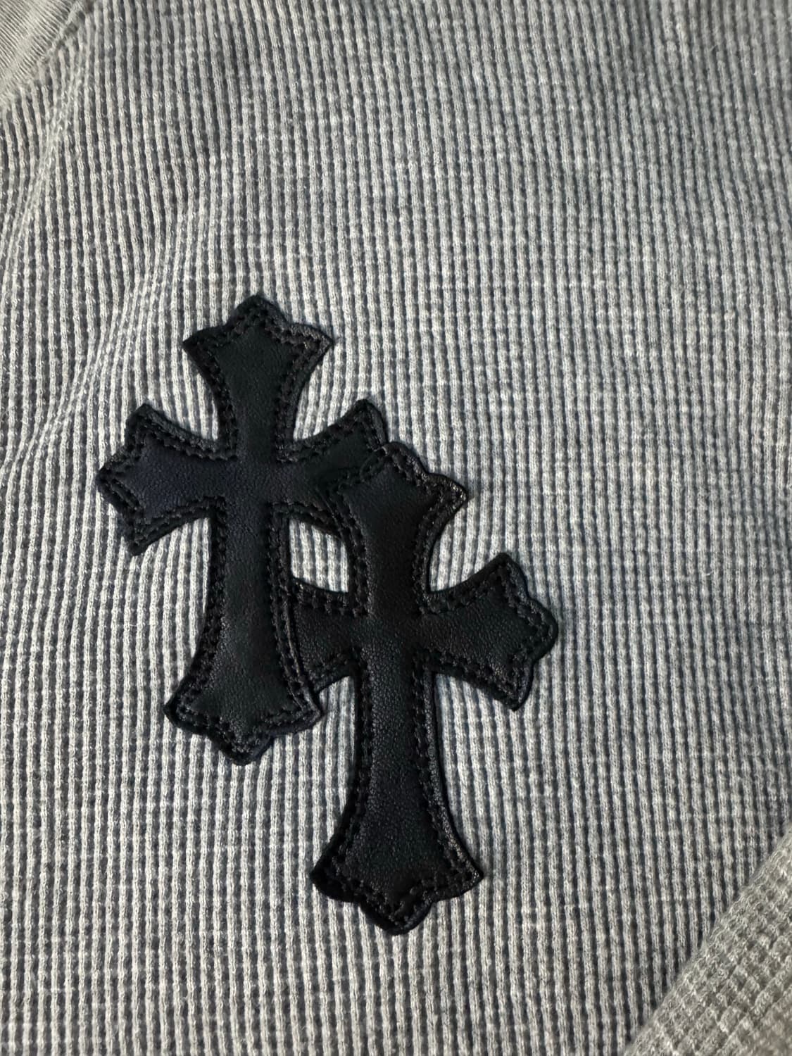 크롬하츠 레더패치 헨리넥 니트 상품이미지3