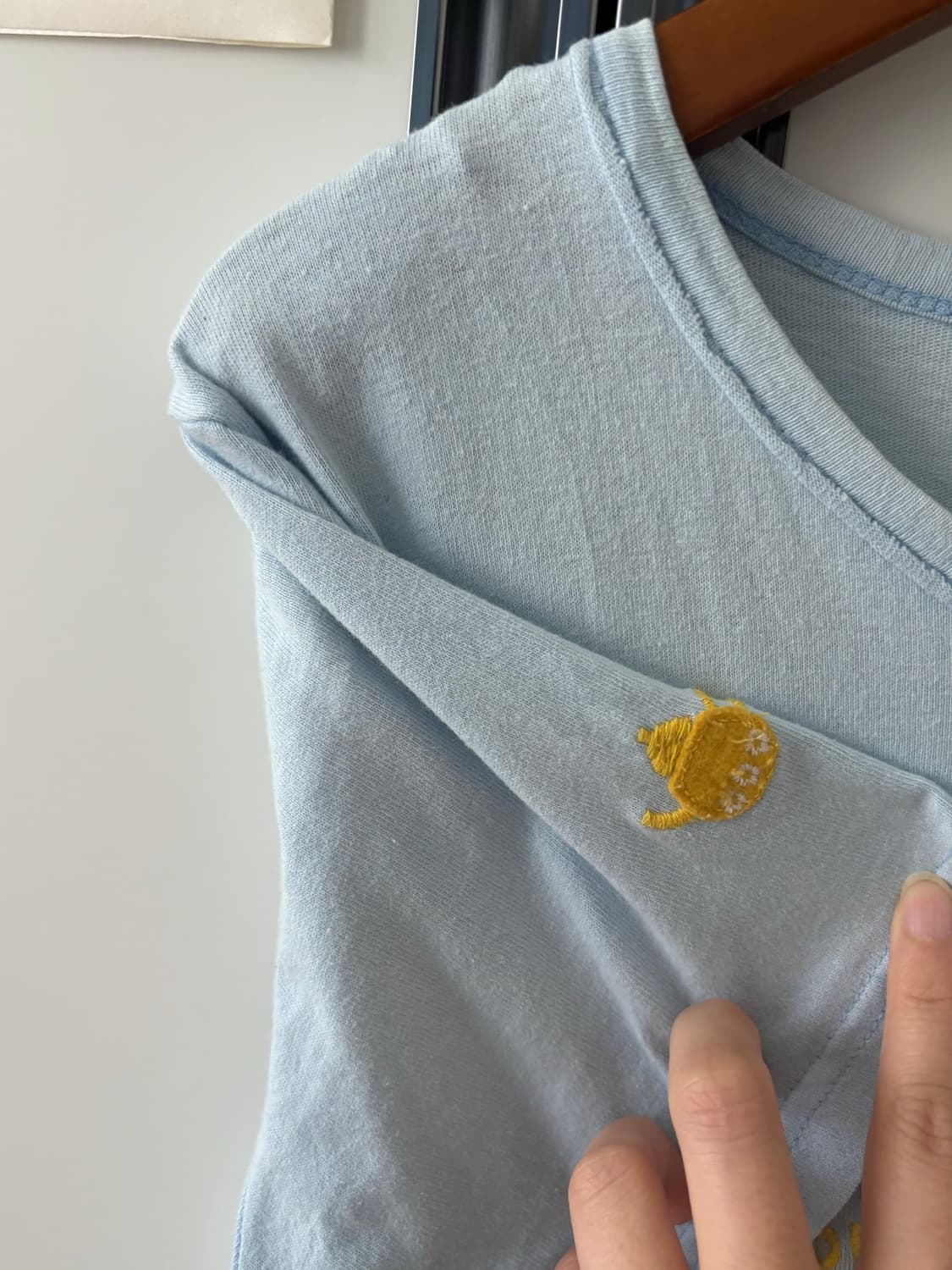 Rough Embroidered T 상품이미지4