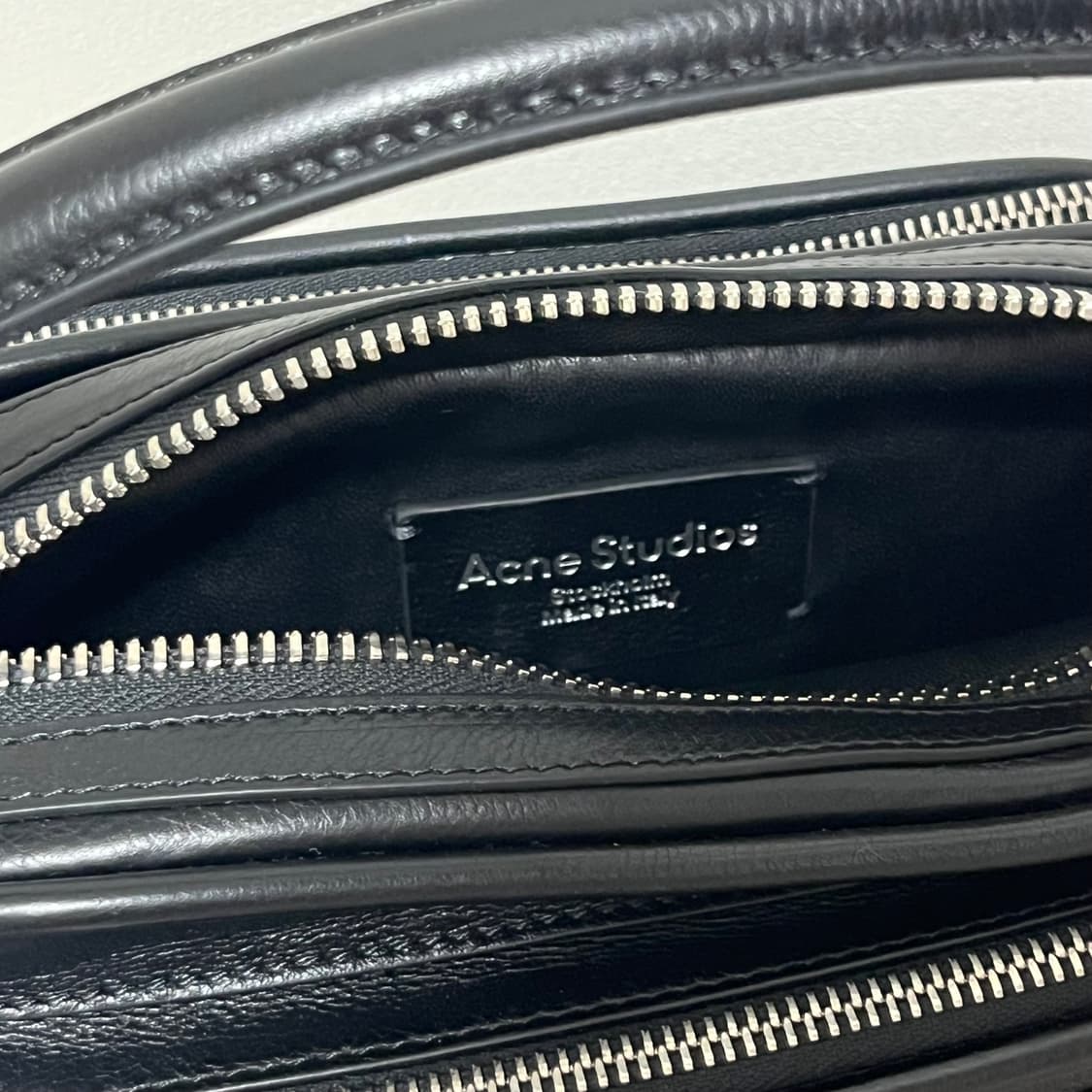 아크네스튜디오 25fw 카메로백 키트/블랙 상품이미지3