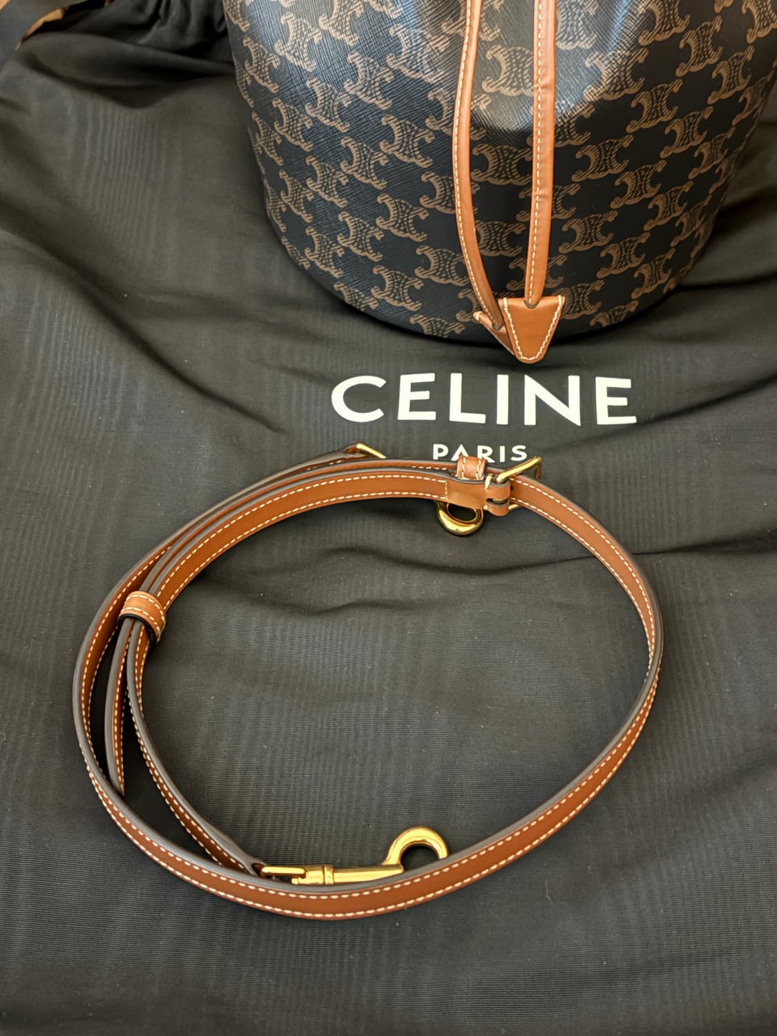 셀린느 클라라백 상품이미지2