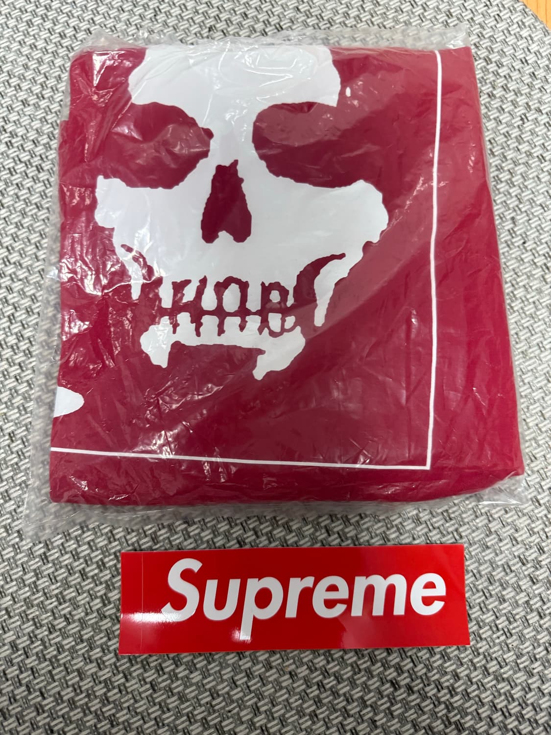 [XL] 슈프림 x 넘버 나인 맨슨 티셔츠 레드 - 25FW 상품이미지1