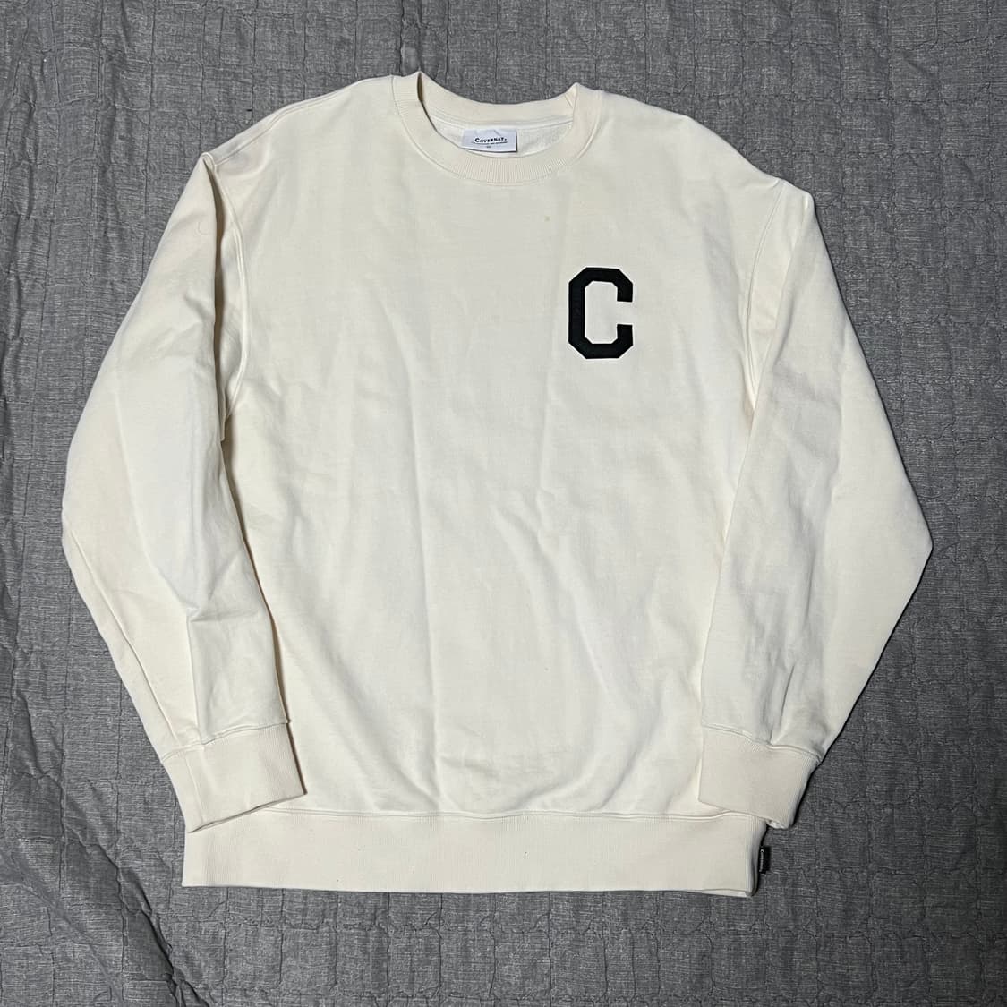 커버낫 C로고 아이보리 맨투맨 L 티셔츠 스웨터 공용  상품이미지1
