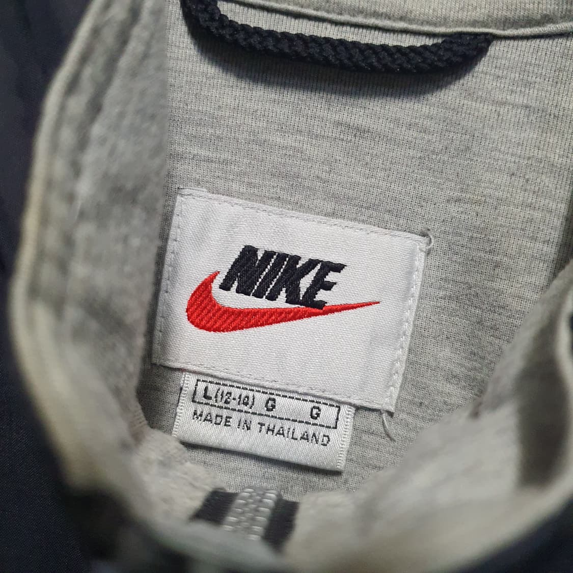 나이키 윈드브레이커 스우시  블랙 바람막이 점퍼  상품이미지4