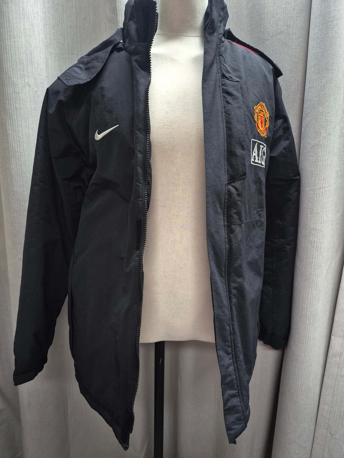 나이키 맨유 AIG 바람막이 후드 자켓 블랙/남105 상품이미지4