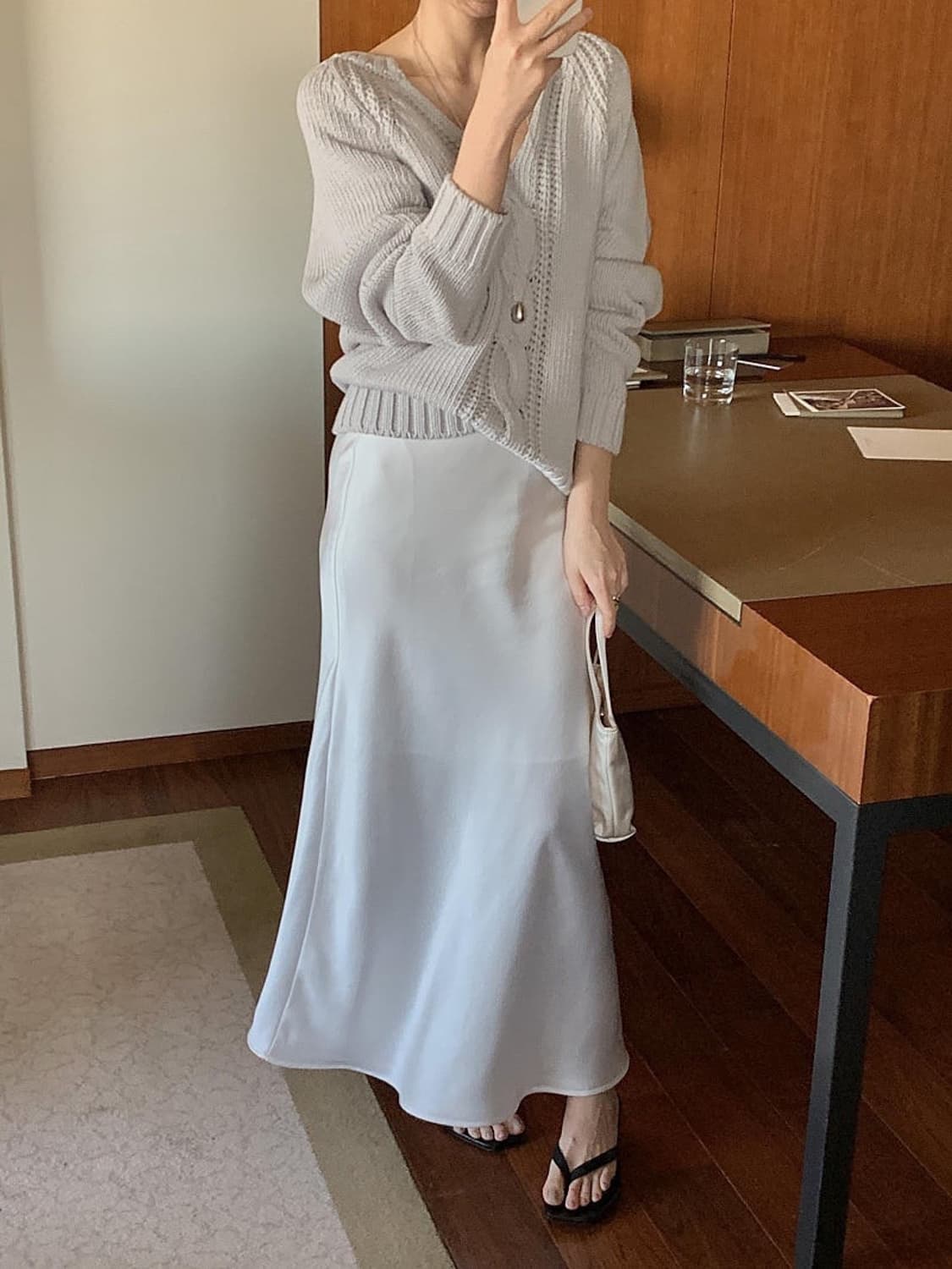 미엘miel 새틴롱스커트m 새상품 상품이미지1