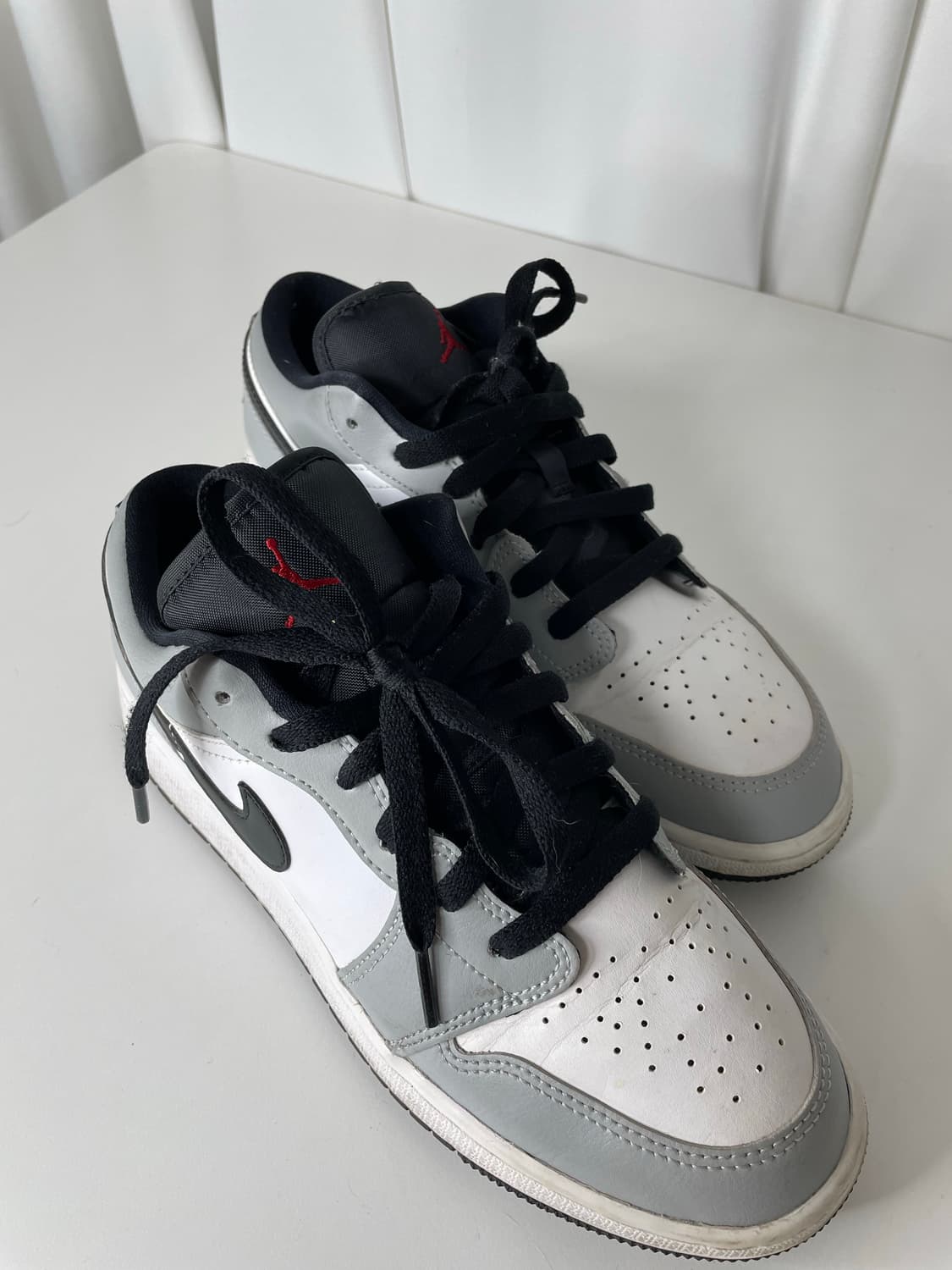 조던1  스모크그레이 로우 245사이즈 상품이미지3