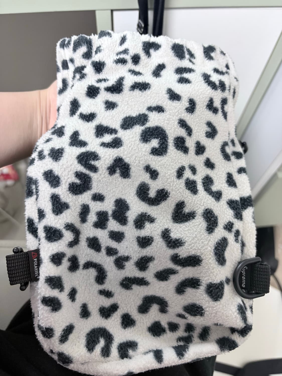 슈프림 폴라텍 슬링백 크로스백 레오파드  상품이미지2