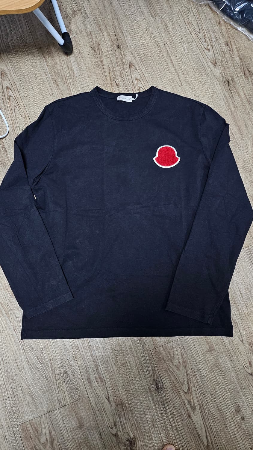몽클레어 남성 2XL 긴팔티셔츠 상품이미지1