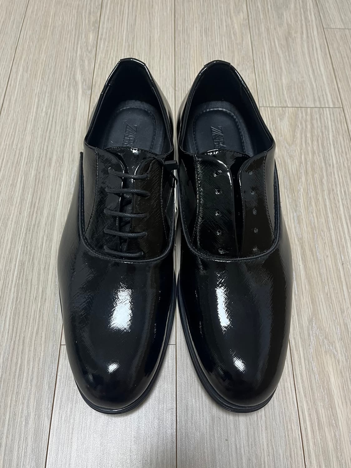 (희소) ZARA 페이던트 레더 킬 쉐입 토 구두 상품이미지2