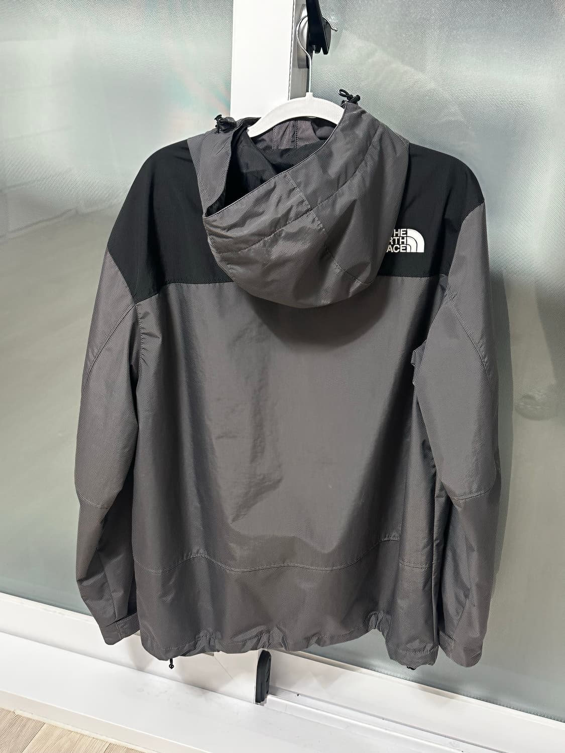 노스페이스 바람막이 상품이미지2
