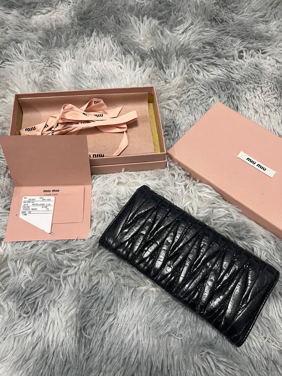 [정품/풀구성] 미우미우 마틀라세 장지갑 상품이미지2