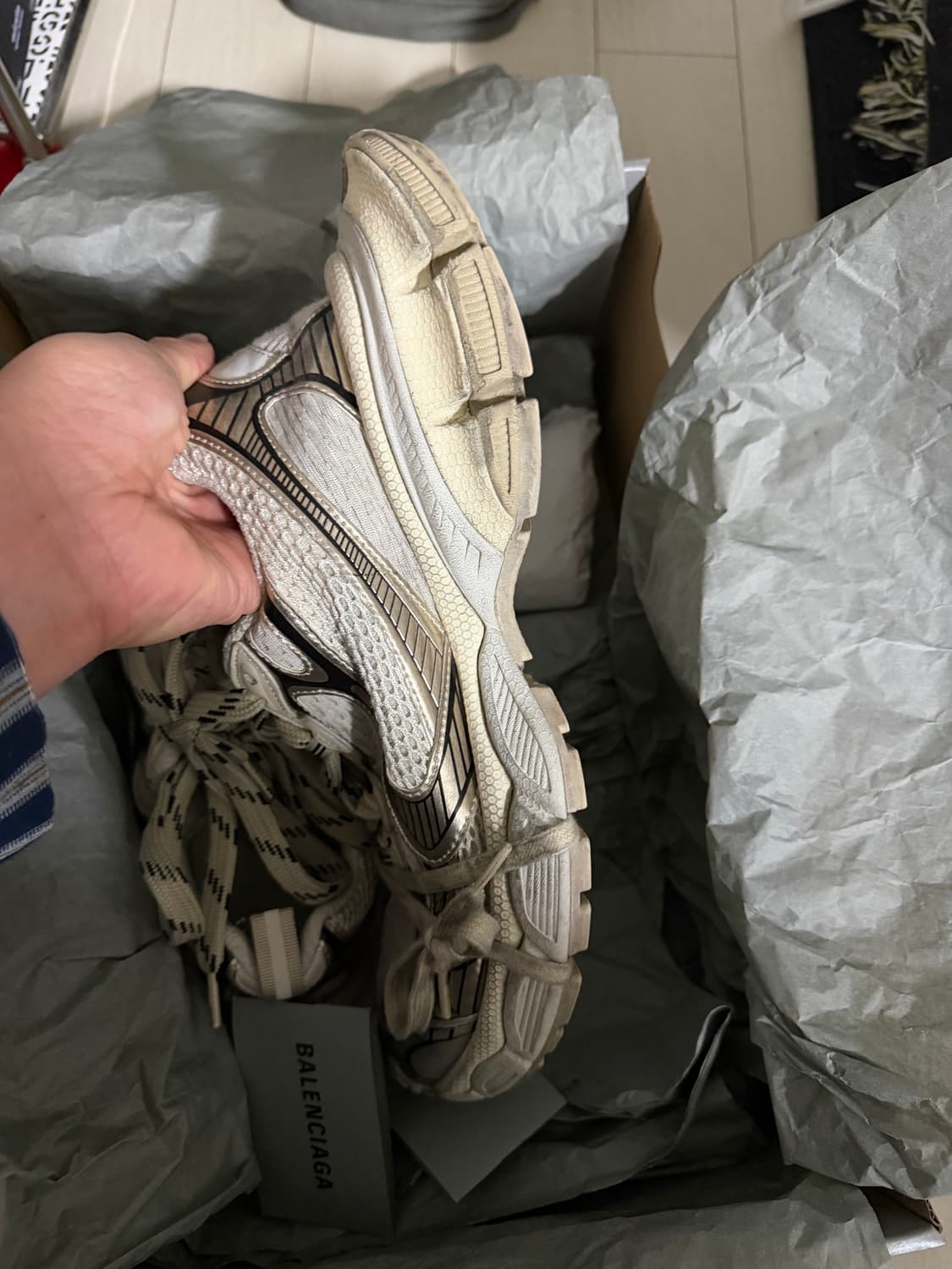 발렌시아가 3XL 화이트블랙 42 상품이미지6
