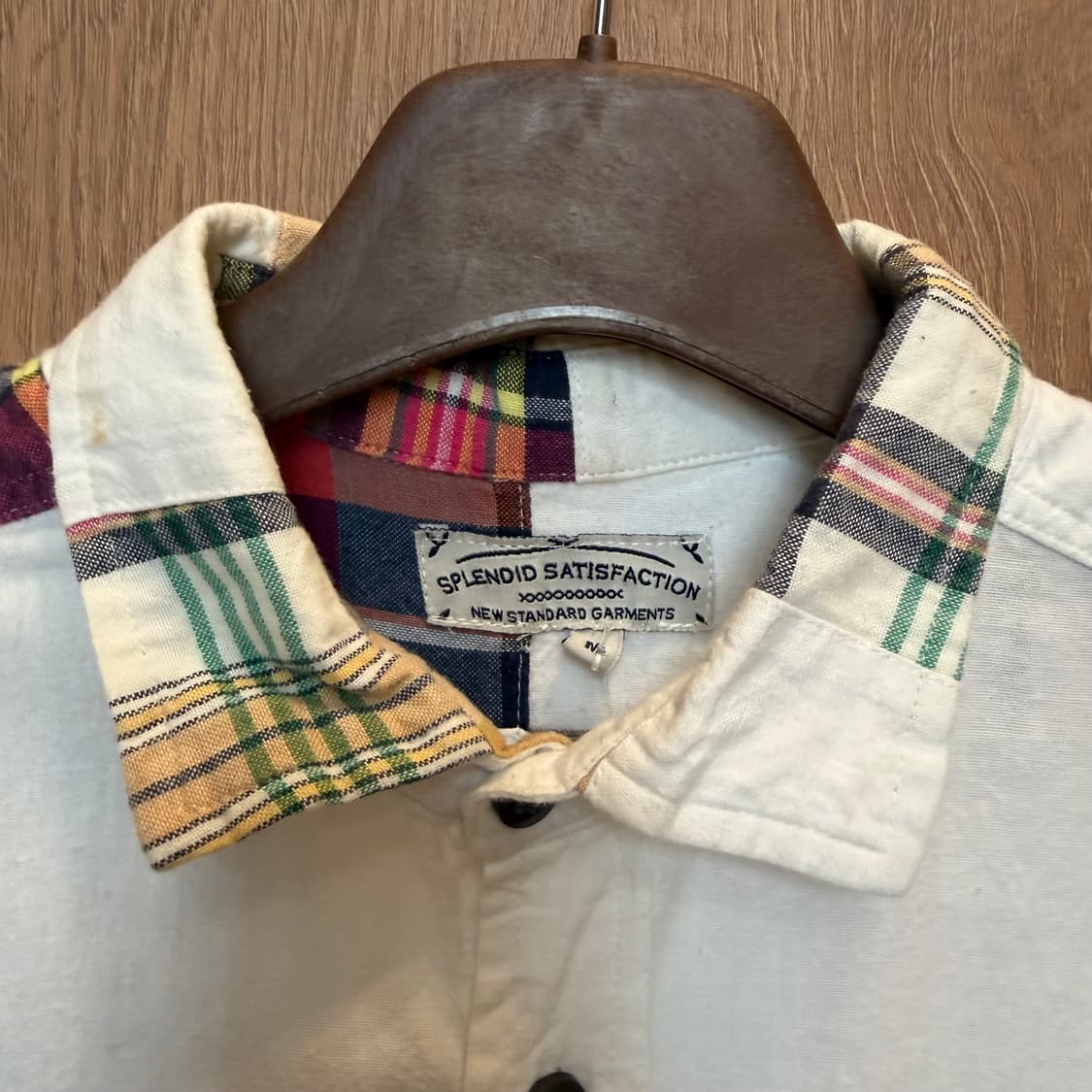 스플렌디드 새티스팩션 반팔 셔츠 패치워크 배색 포켓 디테일 아이보리 상품이미지5