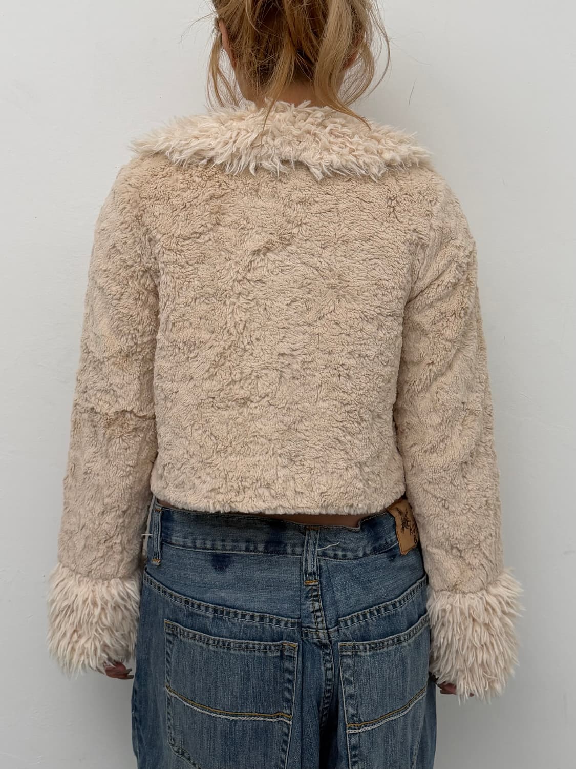 연핑크 크롭 퍼자켓 상품이미지3