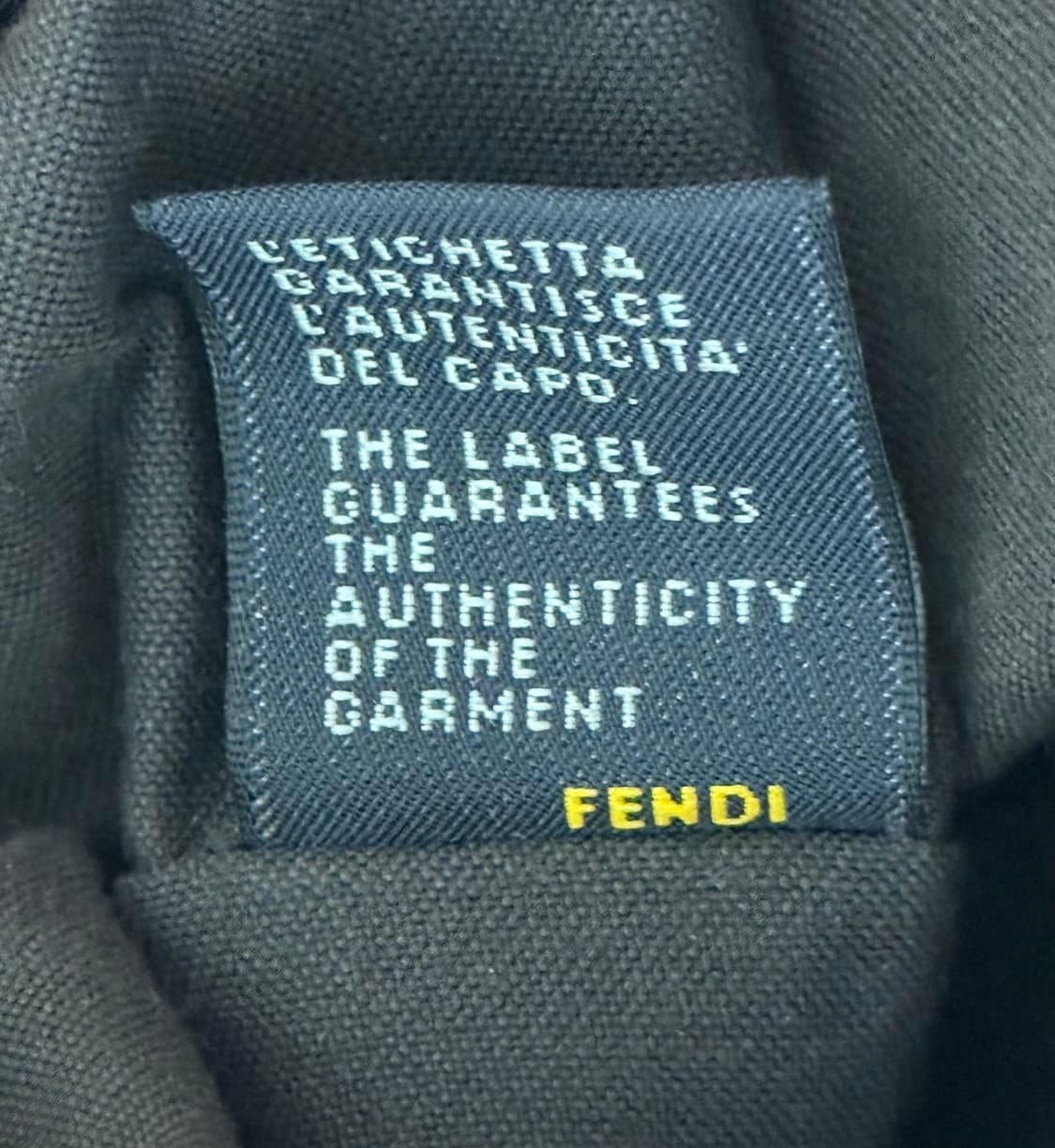 펜디 주카 자가드 토트백 상품이미지9