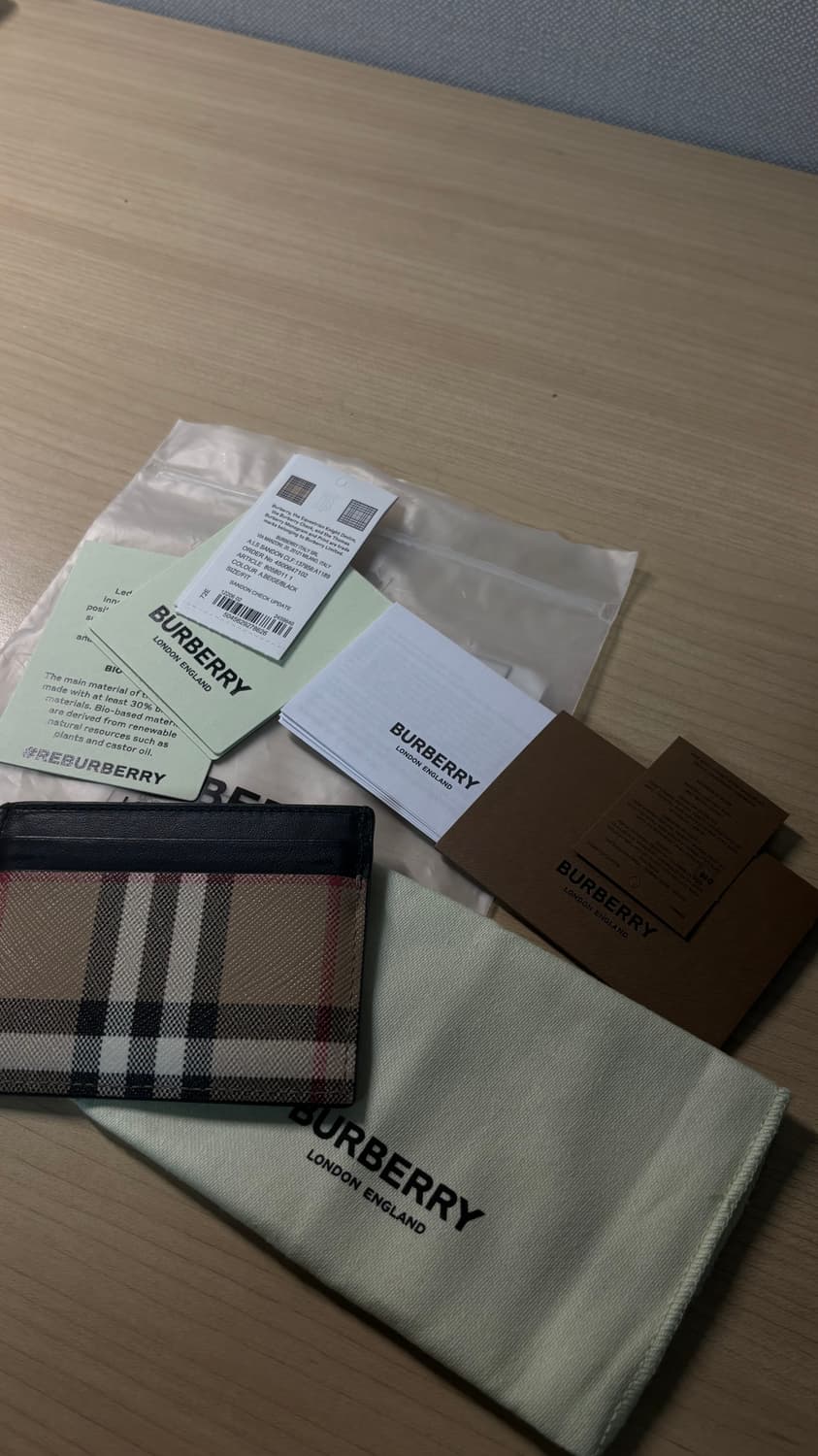 버버리 카드지갑 상품이미지2