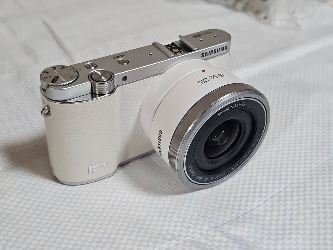 삼성 NX3000 미러리스 카메라 화이트 상품이미지2