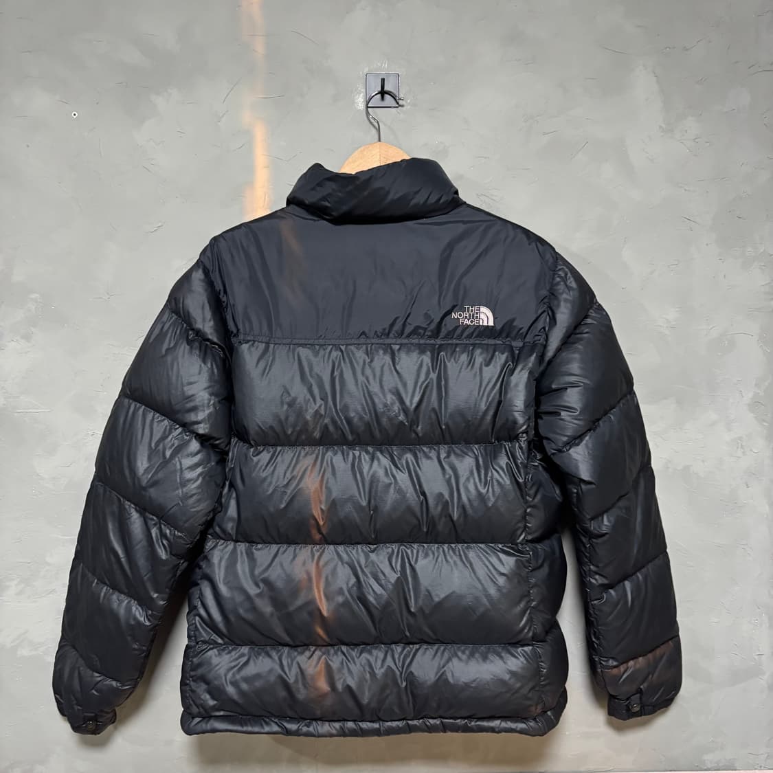 노스페이스 700 눕시 구스다운 패딩 블랙 상품이미지4