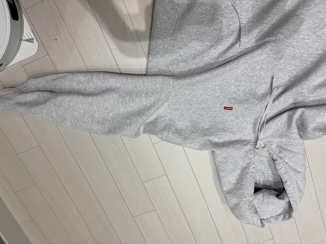 24 SS 슈프림 스몰 박스 후디드 스웻셔츠 XL 팝니다. 상품이미지2