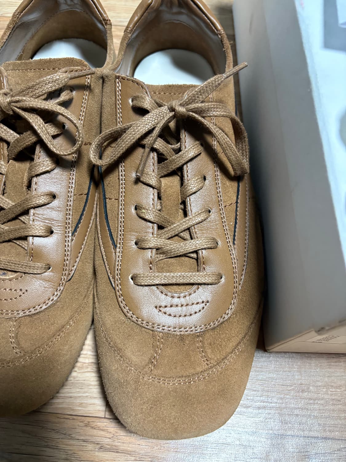 cos 미니멀 스웨이드 모카 42 상품이미지3