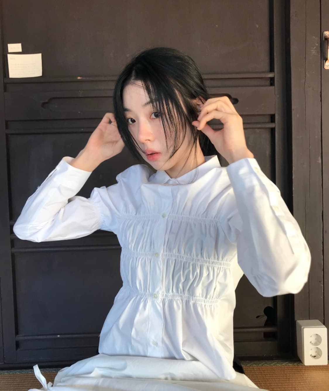 우화 셔링셔츠 화이트 새상품 상품이미지2