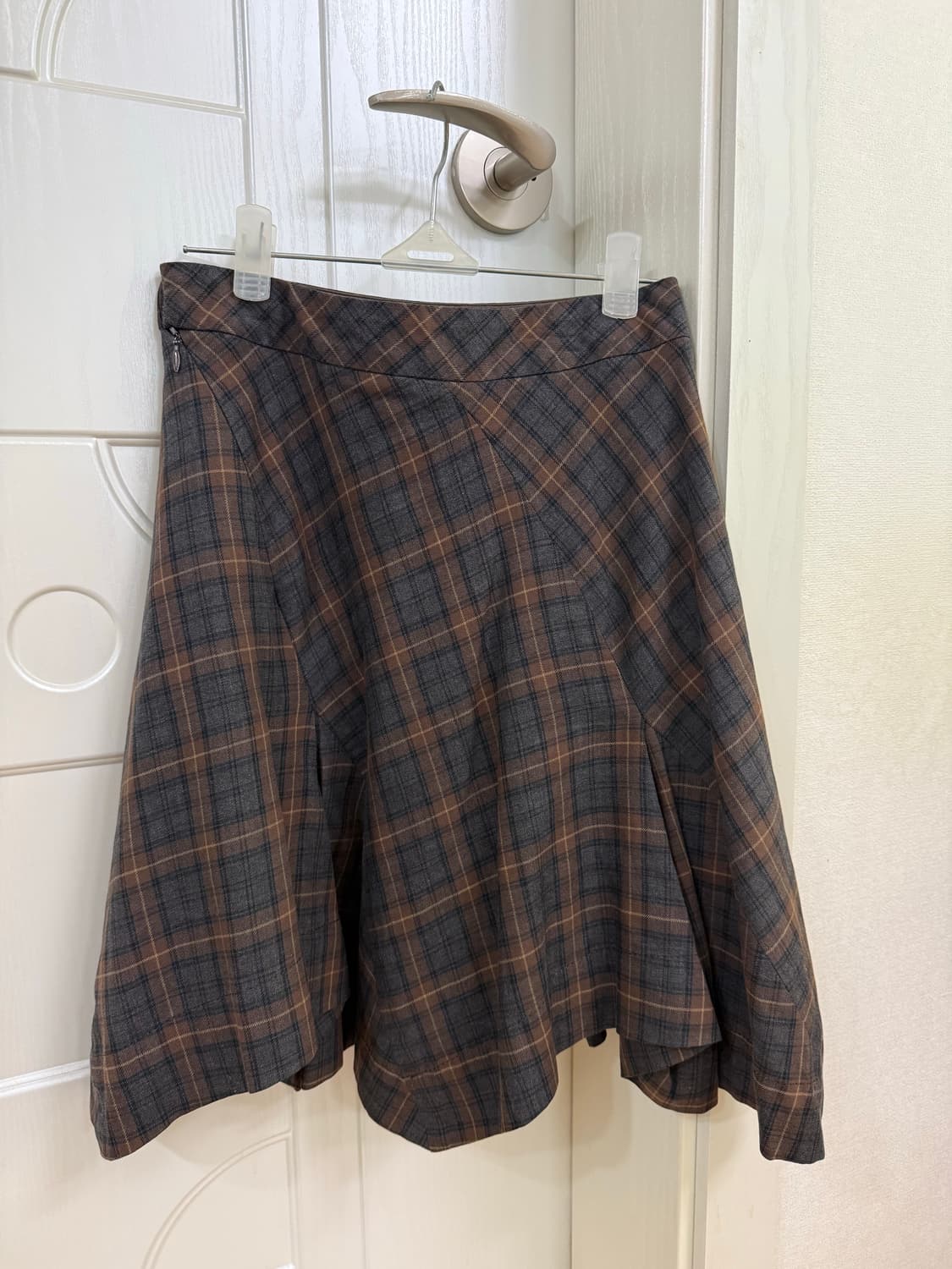 비비안웨스트우드 체크 스커트 상품이미지2