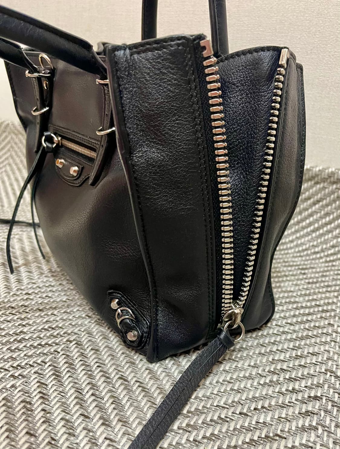 Balenciaga 발렌시아가 파피에르 A6 집 어라운드/블랙 상품이미지5