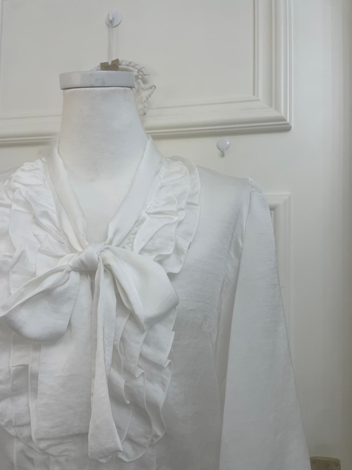 white ruffle bow point blouse(size-L) 상품이미지7